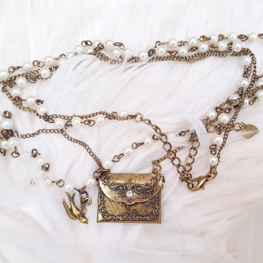 Vintage Style Envelope / Bird Pearl Necklace - Picture 4 of 4
